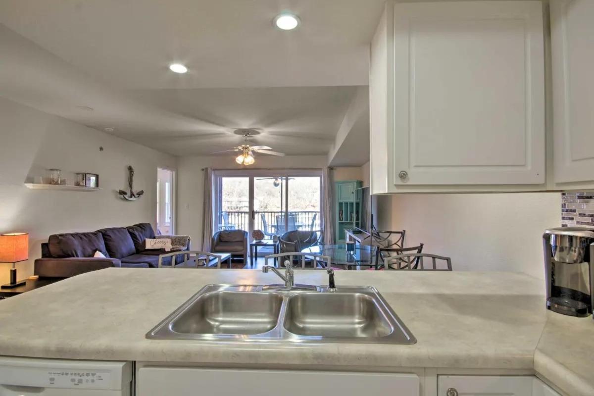 Waterfront Condo With Boat Slip! Lake Ozark Eksteriør bilde